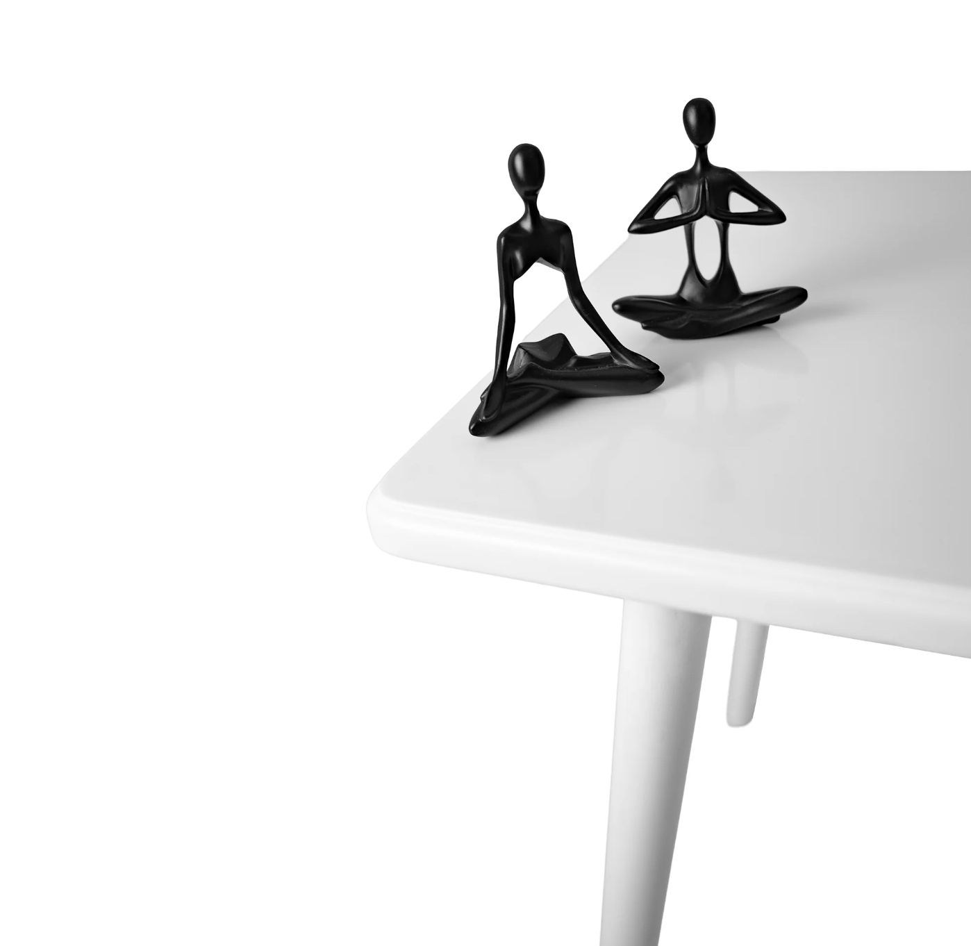 Minimalist Wooden Desk – Solid Beech with Functional Drawer